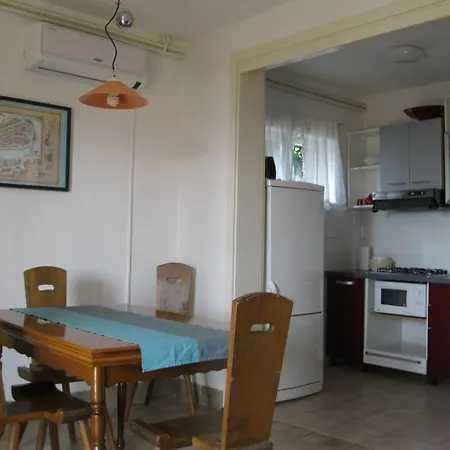 公寓 Apartments Seget Vranjica 希杰·弗朗吉卡