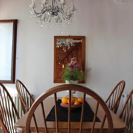 Apartments Seget Vranjica 아파트