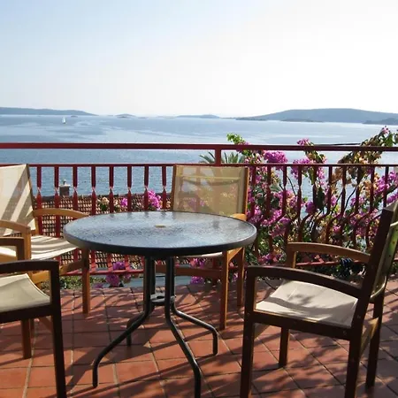 Apartments Seget Vranjica 아파트